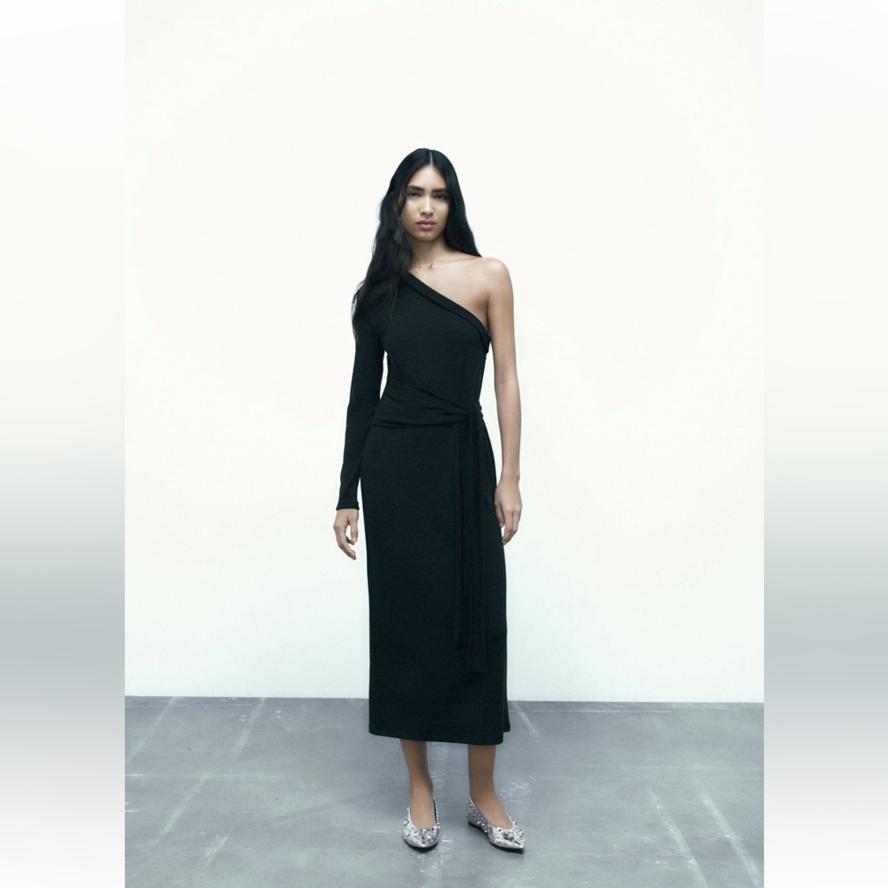 Zara SOFT ASYMMETRIC DRESS. Black. Size S. New with Tags.
